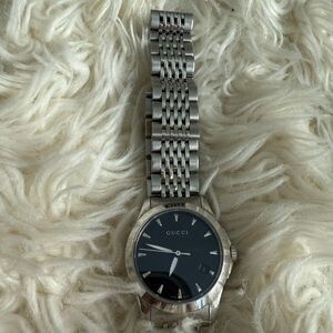 Vintage Gucci watch with date